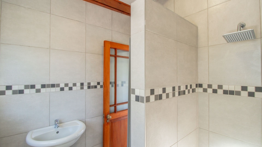To Let 3 Bedroom Property for Rent in Dana Bay Western Cape